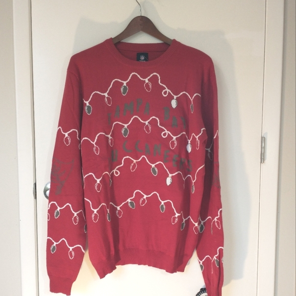 NFL Licensed Men's Tampa Bay Buccaneers Red/Light Up Ugly Sweater Sz XL - Picture 1 of 15